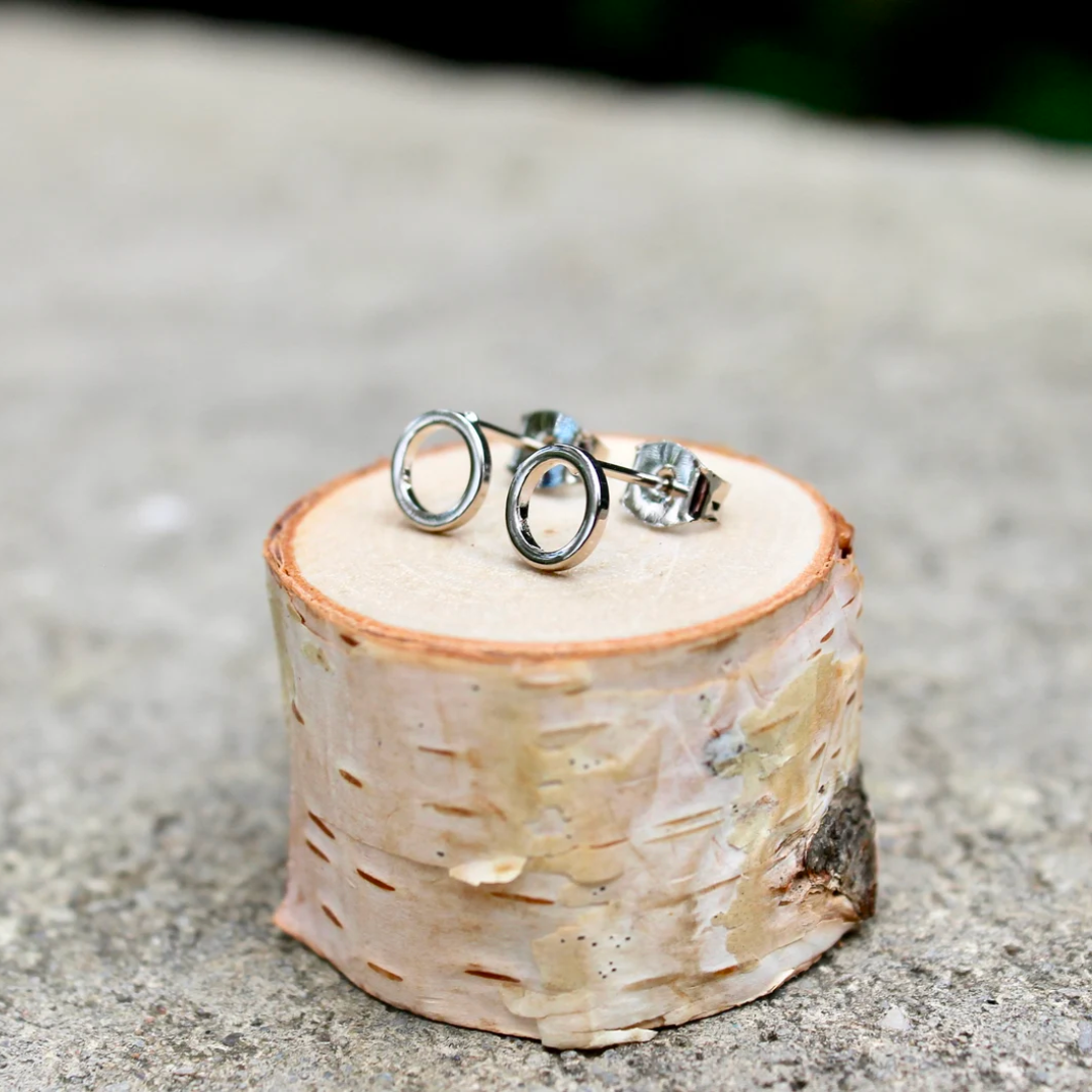 Open Circle Studs / Silver