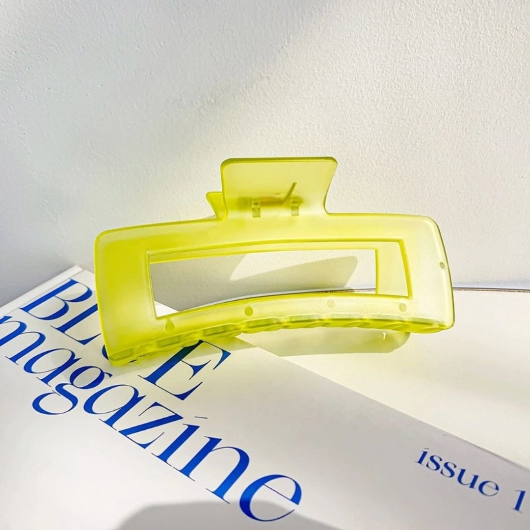 Transluscent Hair Claw