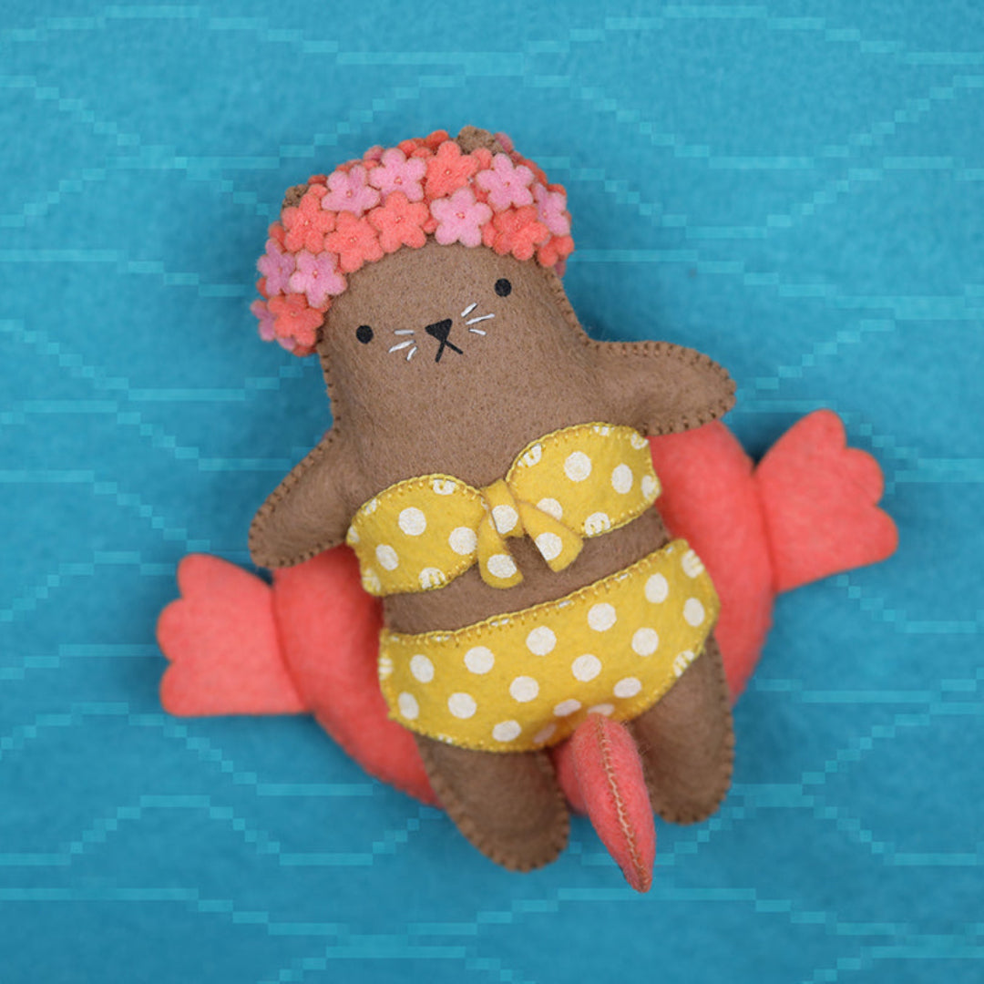 Flamingo Cat Felt Doll Kit
