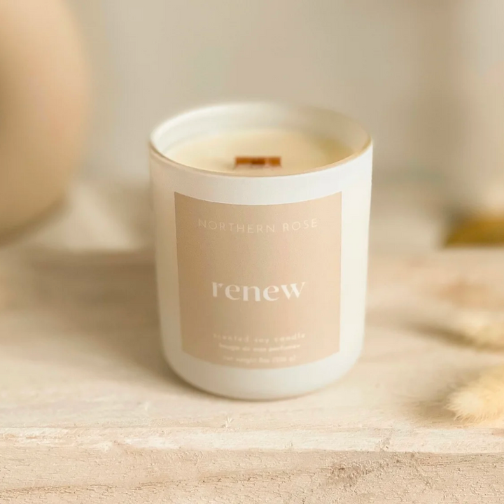 Renew Candle Close Up product Photo