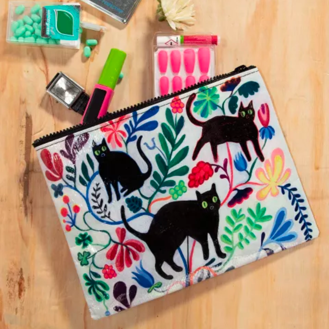 Here Kitty Zipper Pouch