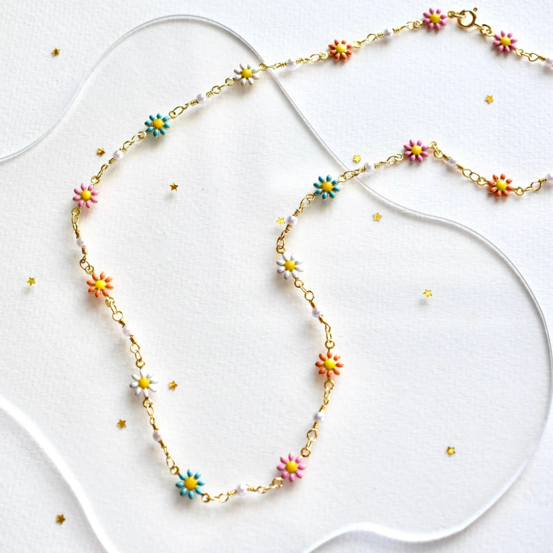 Bright Daisy Pearl Chain
