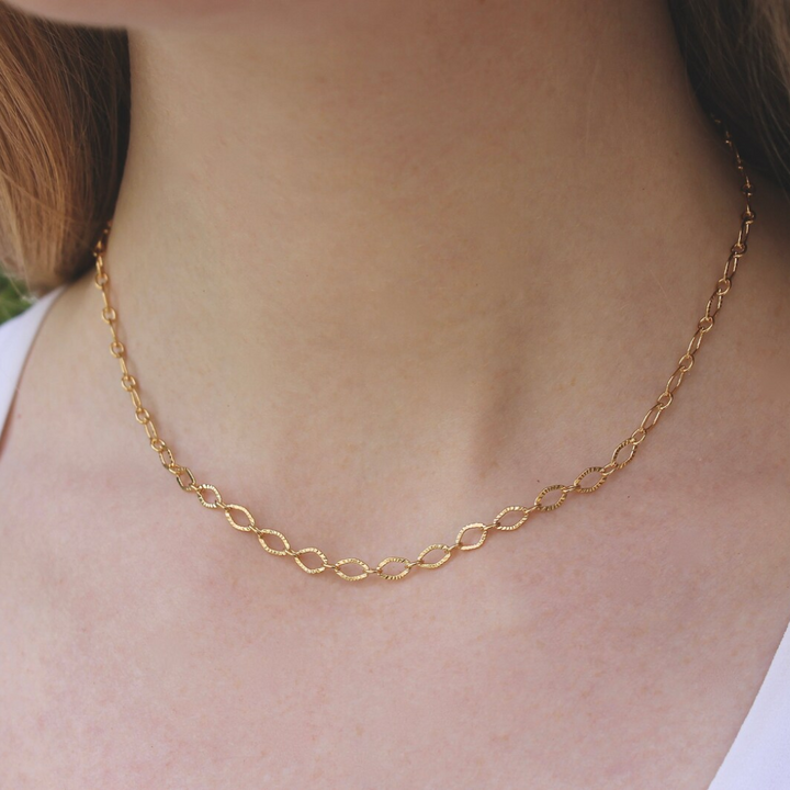 Bevelled Oval Chain Necklace