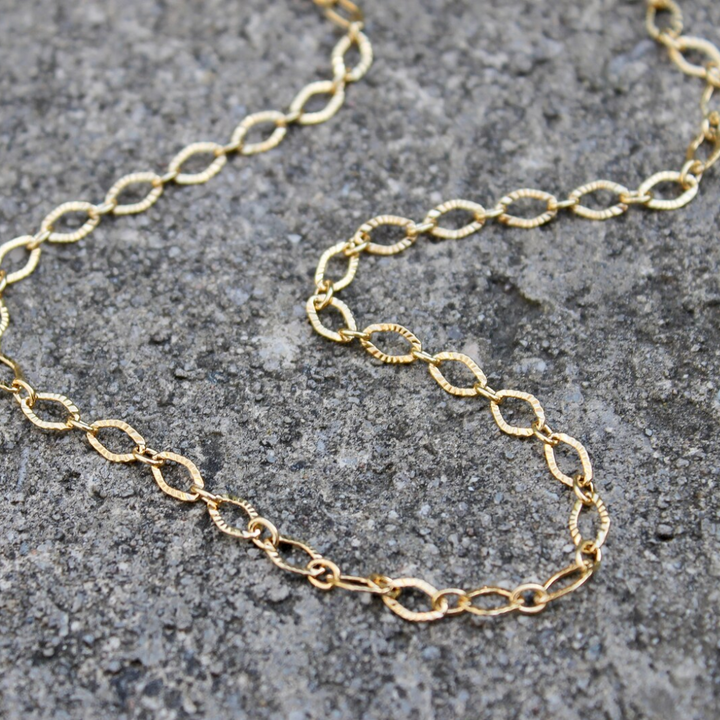 Bevelled Oval Chain Necklace