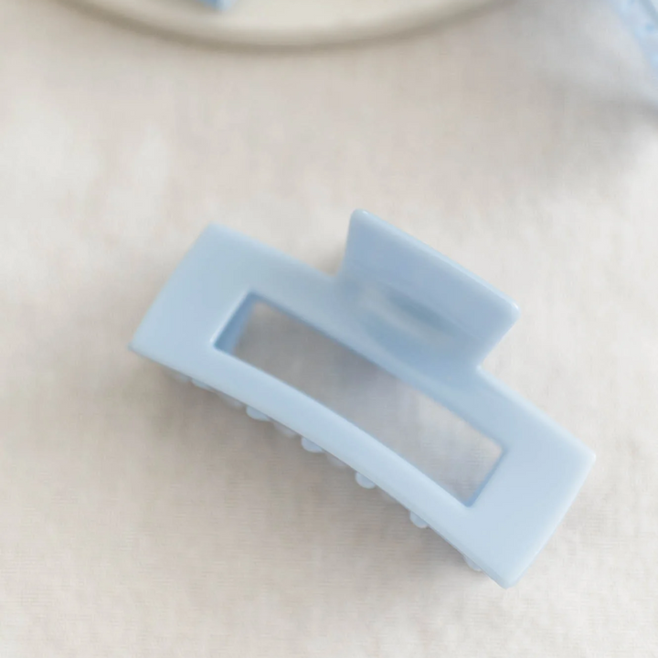 Summer Sky Pop! of Colour Clip in large, a pastel blue claw clip perfect for any hair accessories.