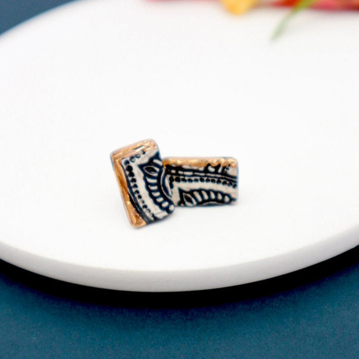 Onyx Rectangle Studs