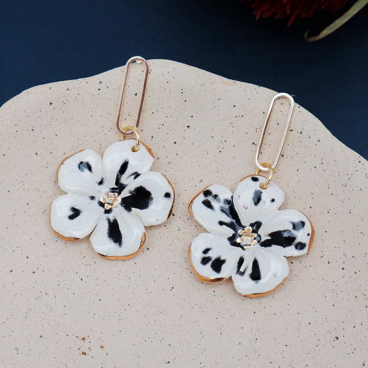Onyx Splashed Flower Dangles