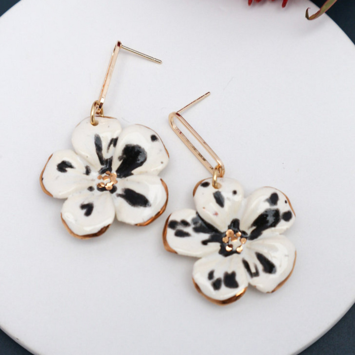 Onyx Splashed Flower Dangles
